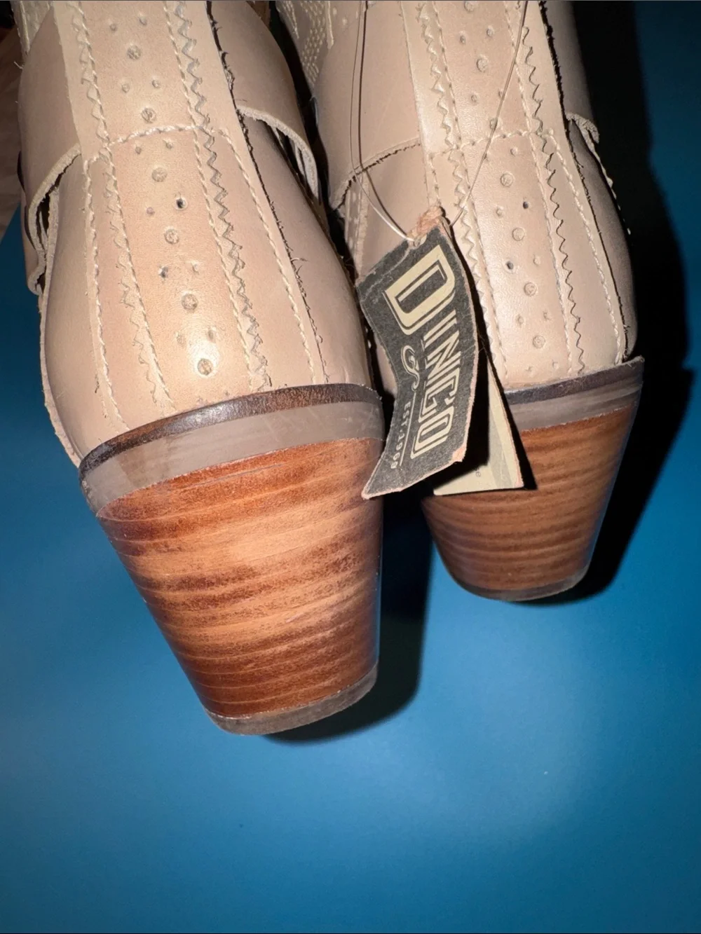 Dingo Beige Western Harness Ankle Boots Sz 9 NWTGS